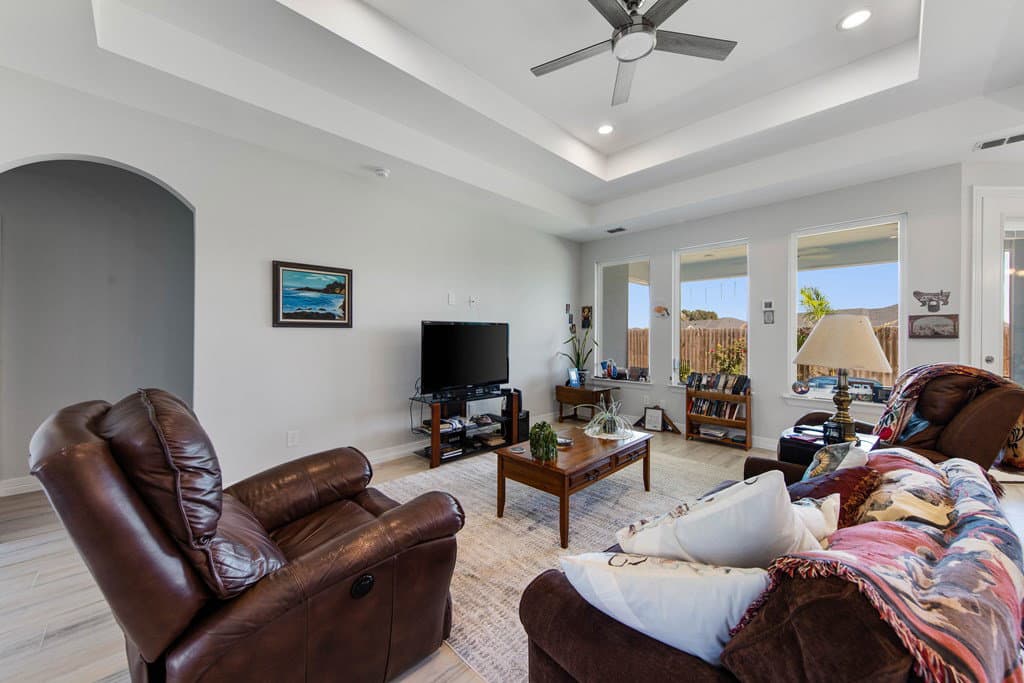9 South Bay Hill Drive photo 7